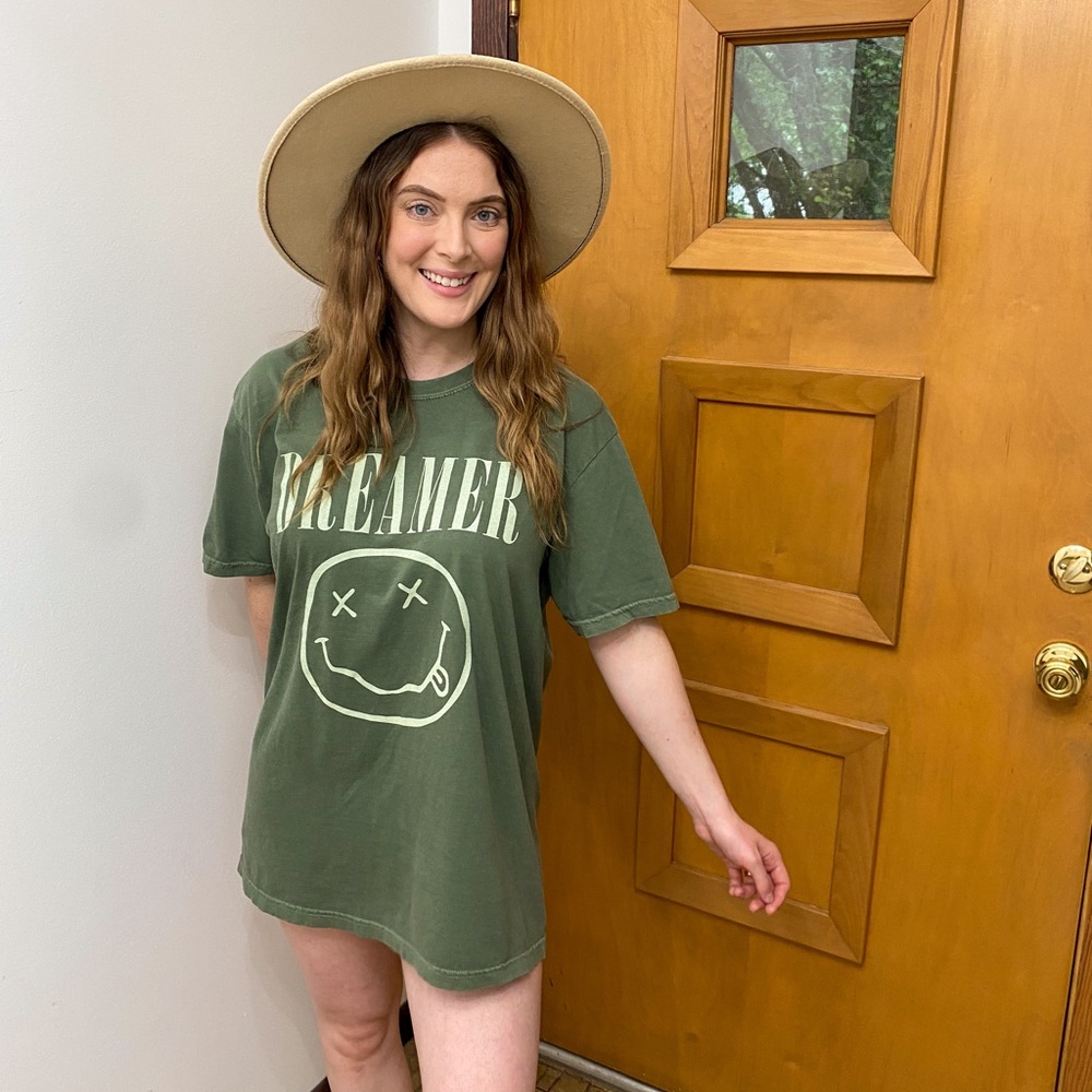 Dreamer Graphic Tee New With Tags Green with Smiley Face